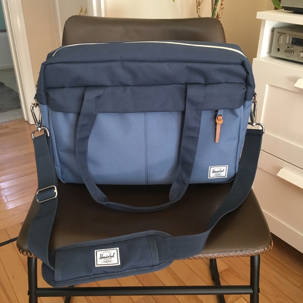 Herschel Gibson Messenger Bag